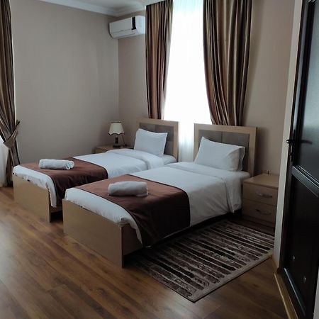 Gold Hotel กูบา ภายนอก รูปภาพ