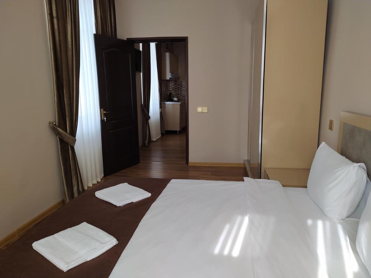 Gold Hotel กูบา ภายนอก รูปภาพ