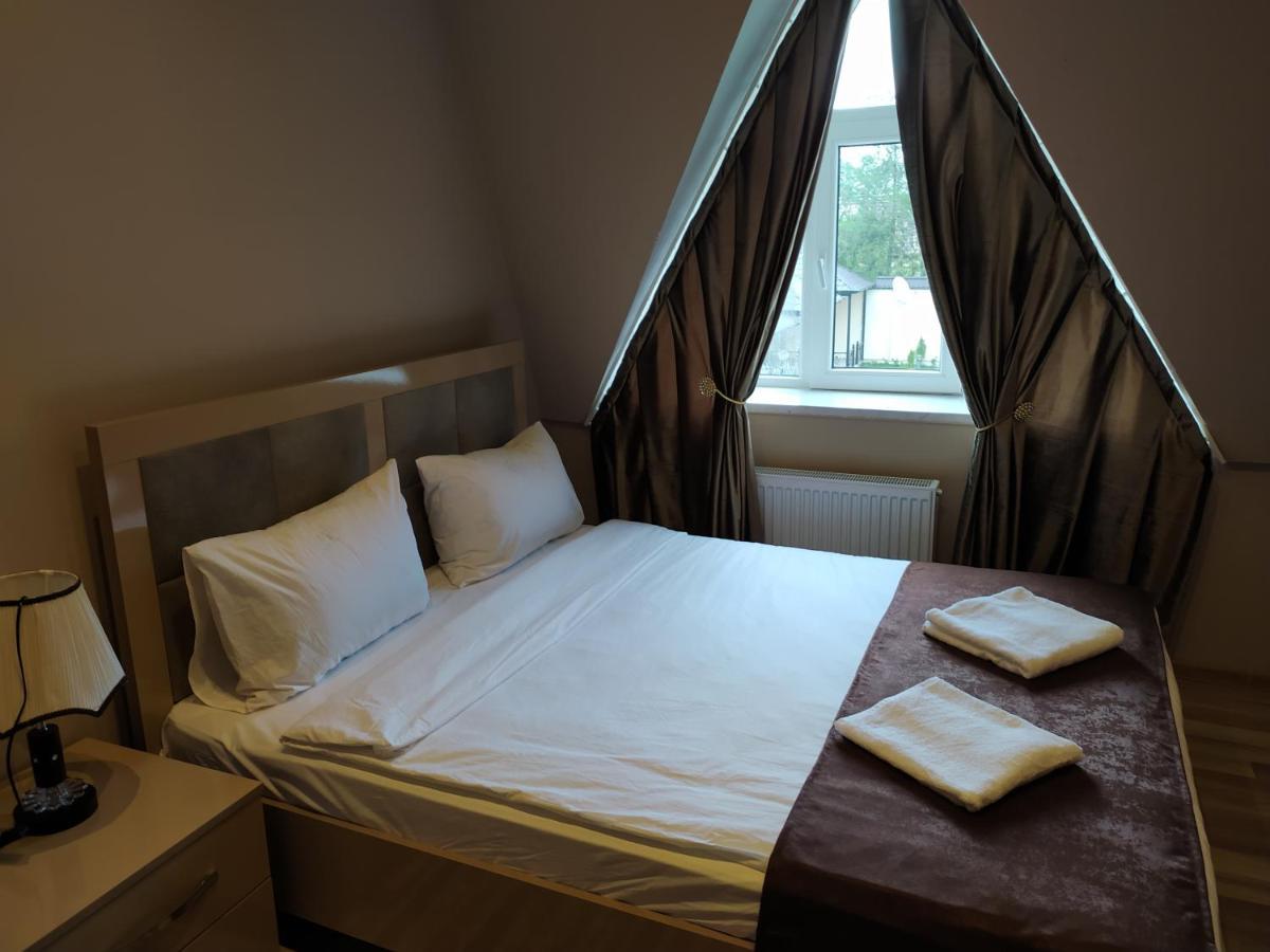 Gold Hotel กูบา ภายนอก รูปภาพ
