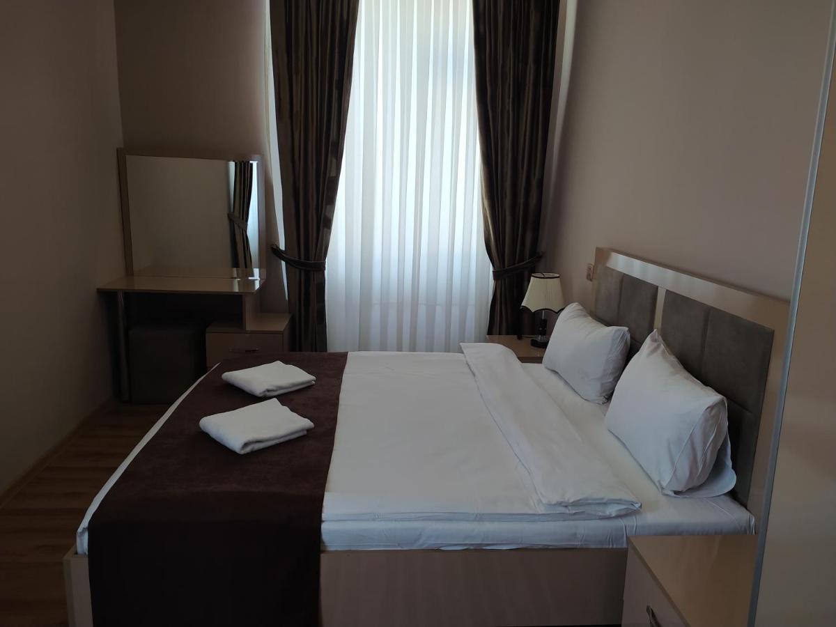 Gold Hotel กูบา ภายนอก รูปภาพ