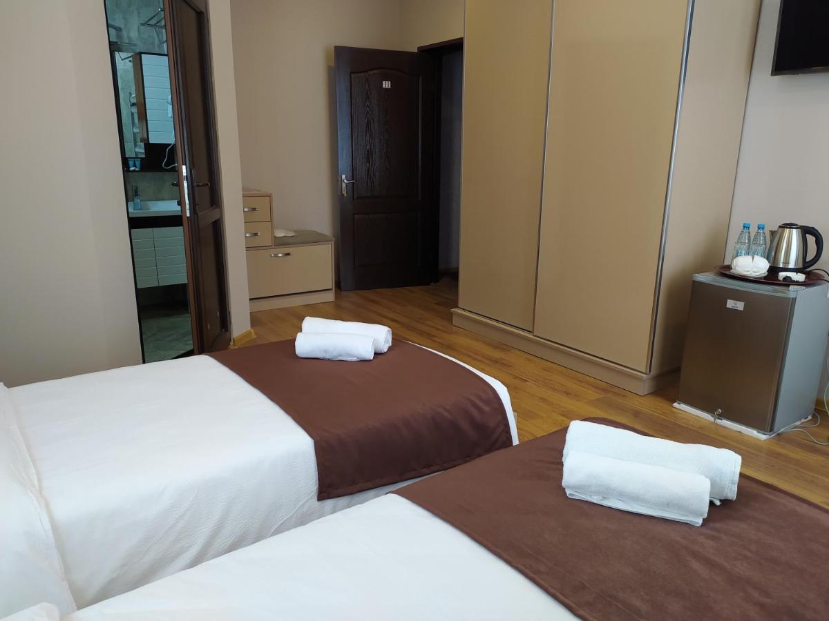 Gold Hotel กูบา ภายนอก รูปภาพ