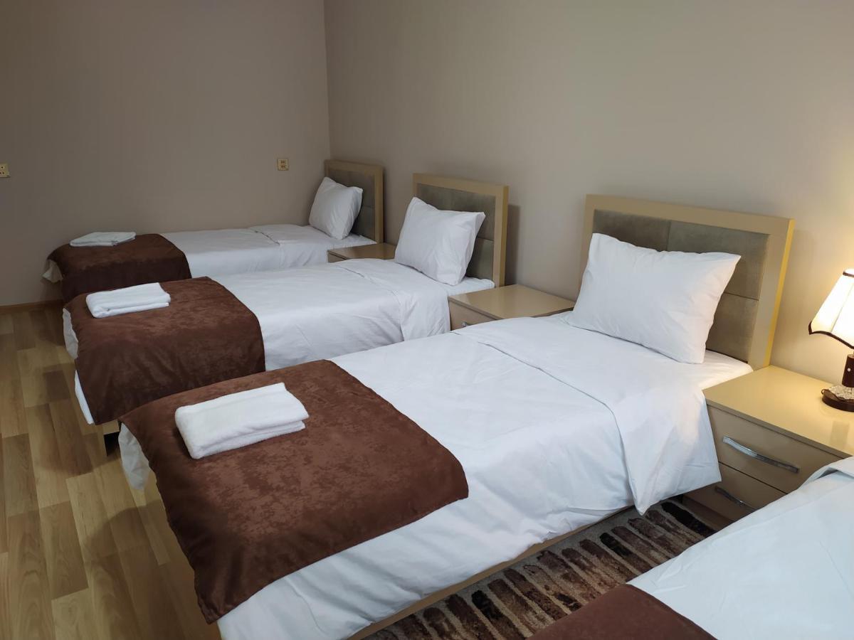 Gold Hotel กูบา ภายนอก รูปภาพ