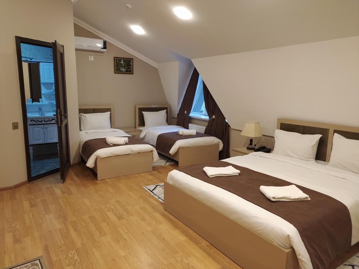 Gold Hotel กูบา ภายนอก รูปภาพ