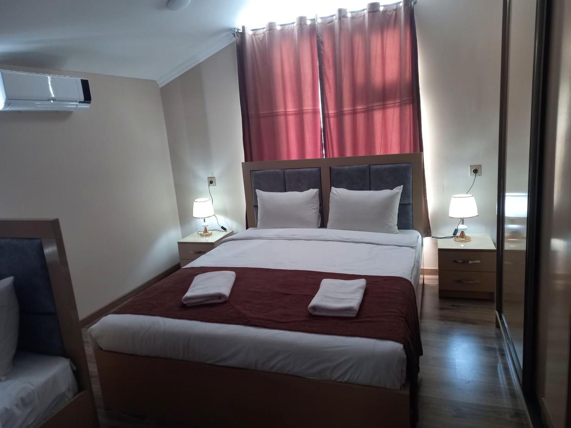 Gold Hotel กูบา ภายนอก รูปภาพ
